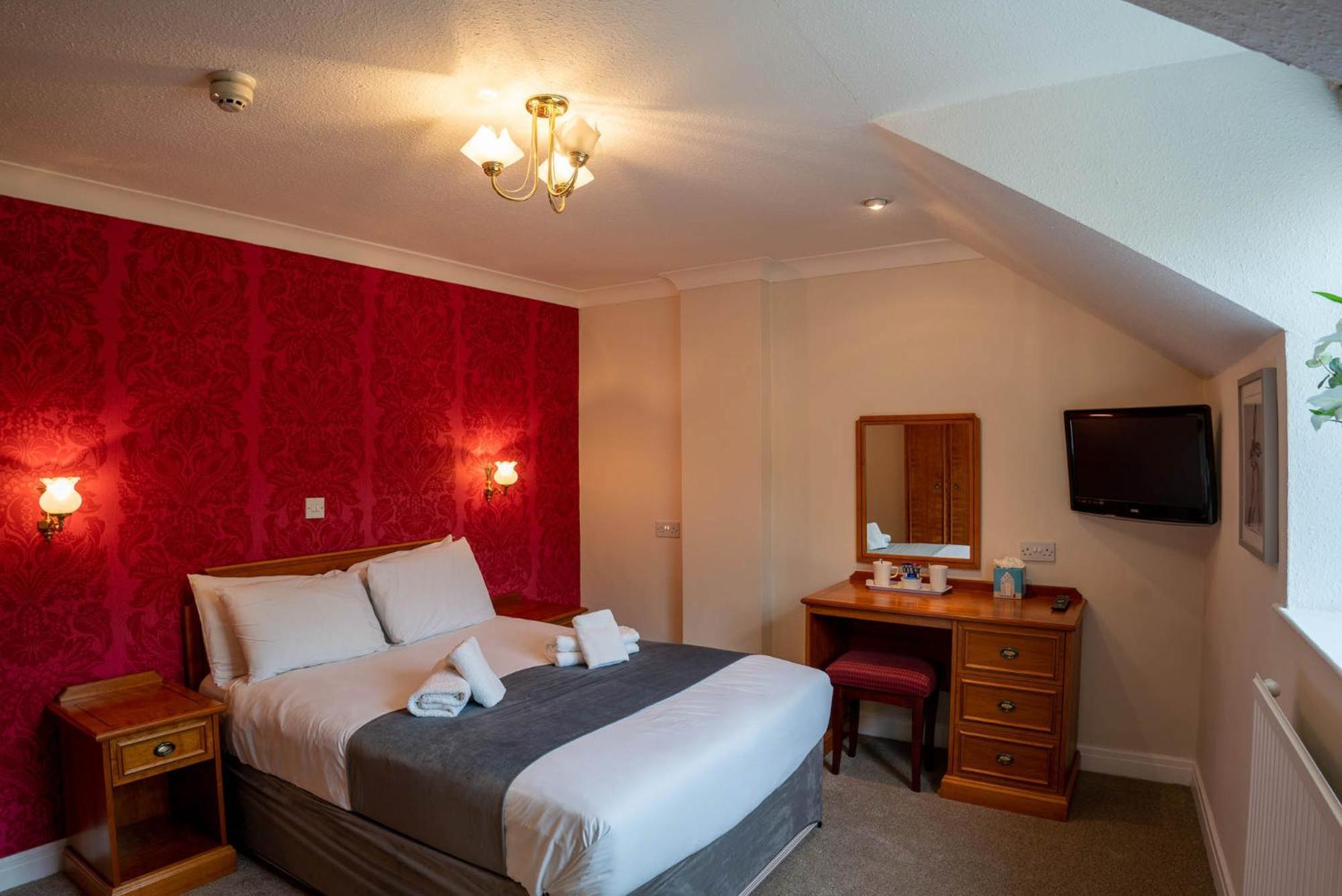 East Ayton Lodge Hotel, スカーバラ エクステリア 写真