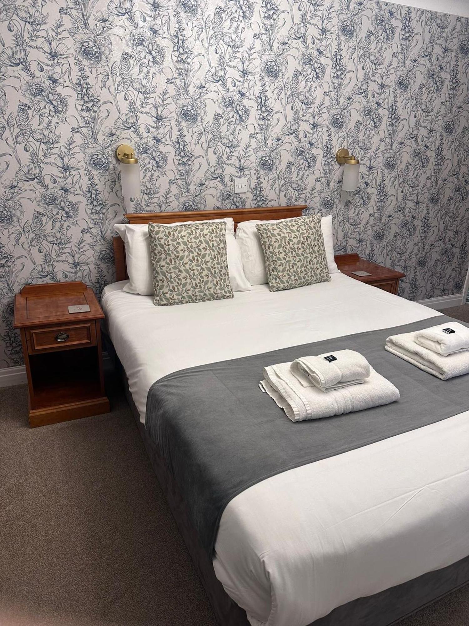 East Ayton Lodge Hotel, スカーバラ エクステリア 写真