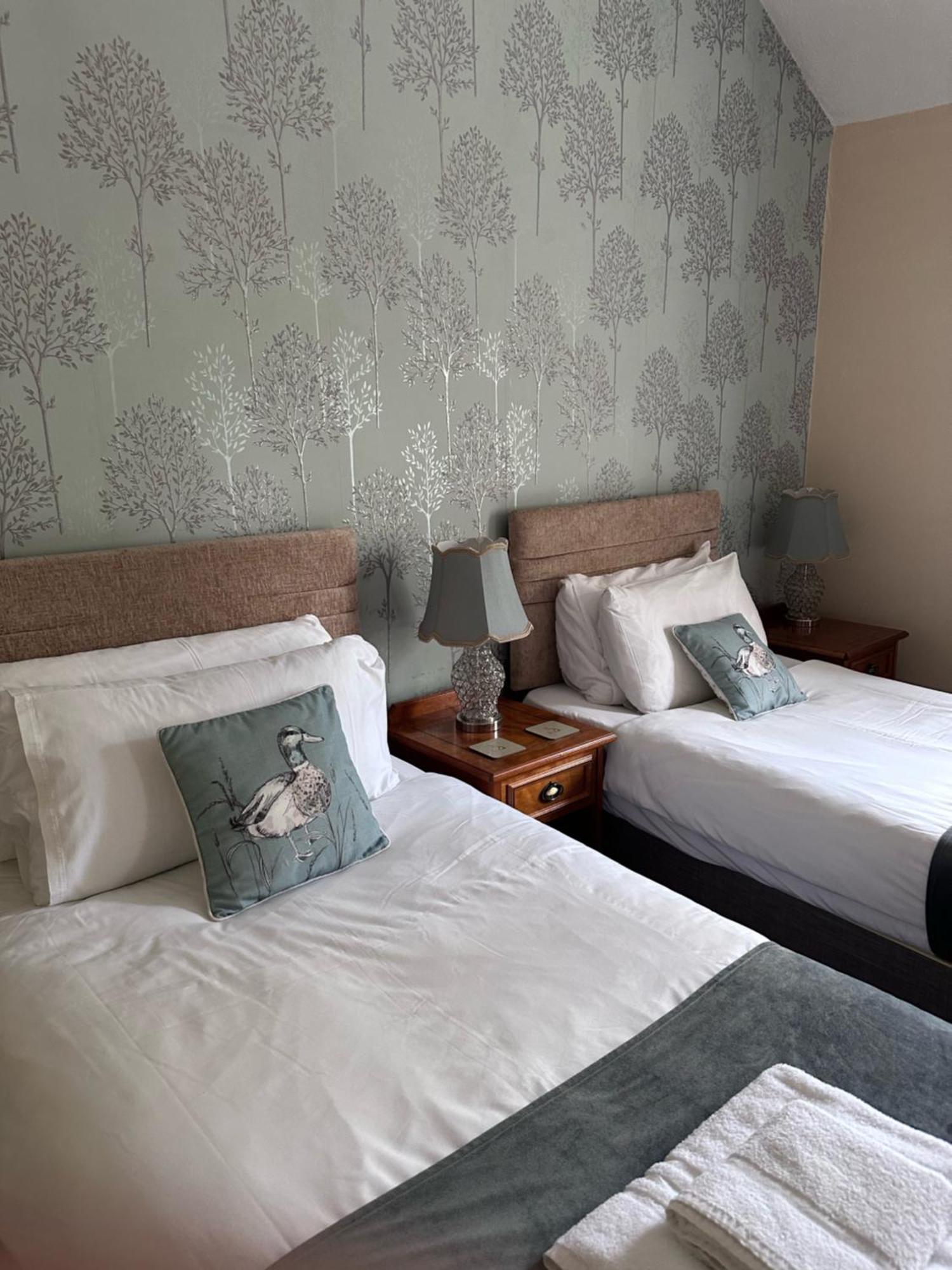 East Ayton Lodge Hotel, スカーバラ エクステリア 写真